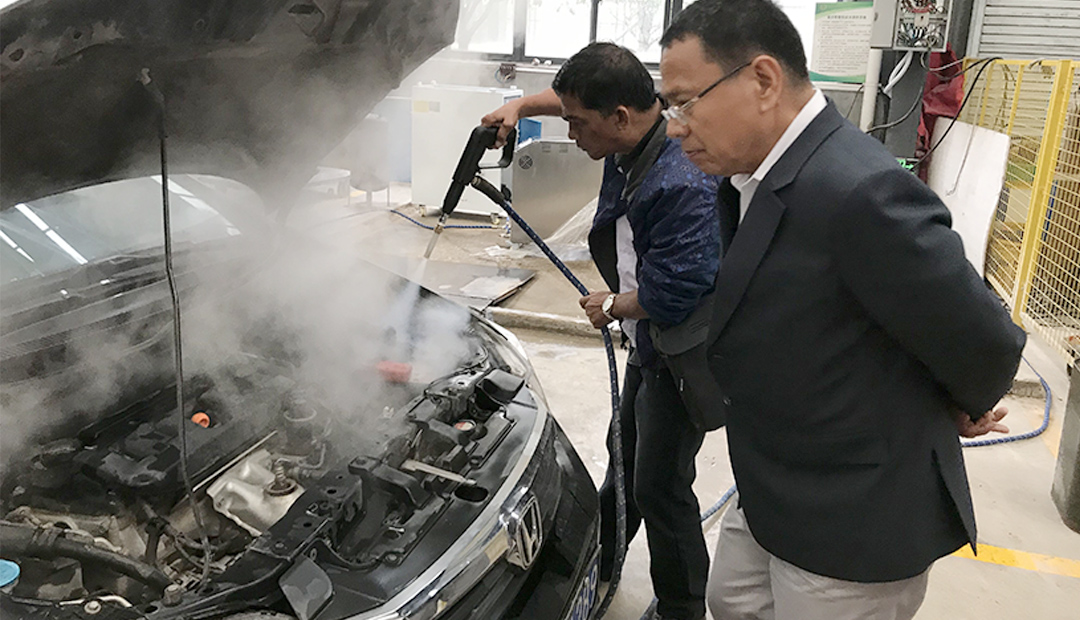 無需排隊(duì)洗車店，擁有洗車消毒蒸汽發(fā)生器自己在家就能進(jìn)行洗車方便快捷
