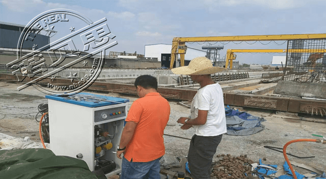 岳陽市公路橋梁基建公司購(gòu)買蒸汽發(fā)生器用于箱梁養(yǎng)護(hù)